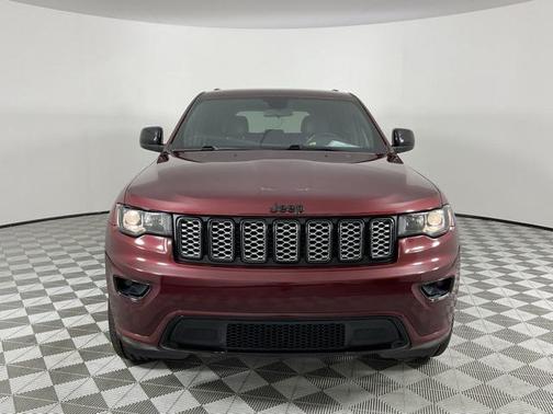 2021 Jeep Grand Cherokee Laredo