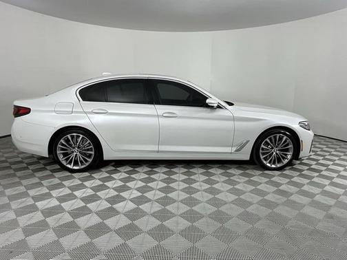2021 BMW 530e Base