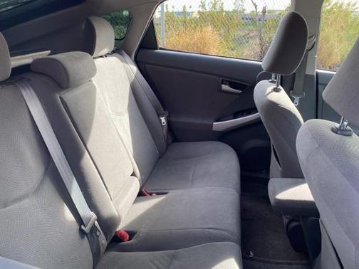 2010 Toyota Prius III