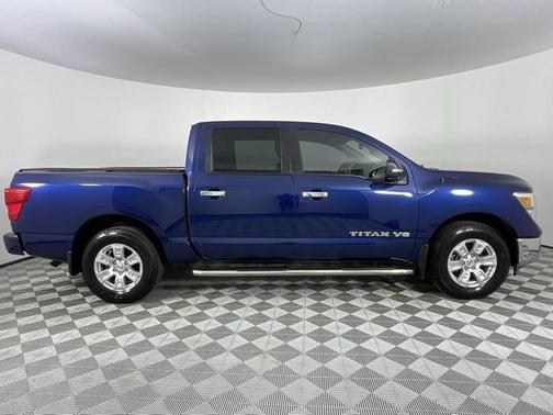 2018 Nissan Titan SV