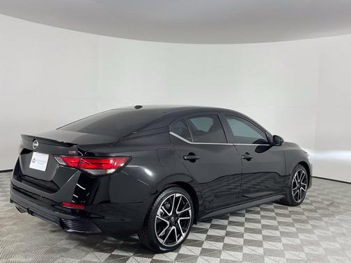 Super Black 2025 Nissan Sentra SR