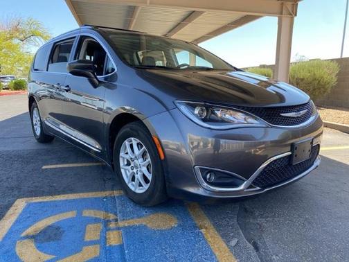 2020 Chrysler Pacifica Touring L