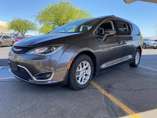 2020 Chrysler Pacifica Touring L