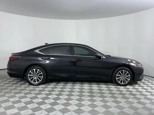 2022 Lexus ES 350 Base