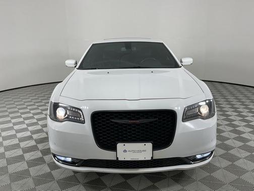 2022 Chrysler 300 S
