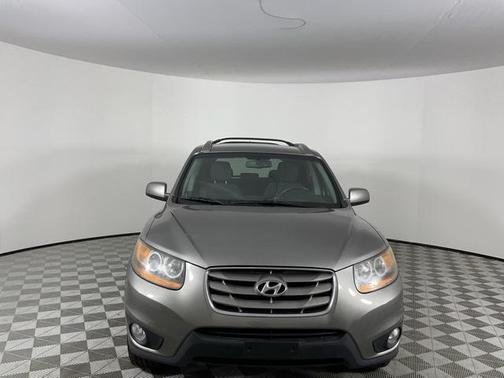 2011 Hyundai SANTA FE SE