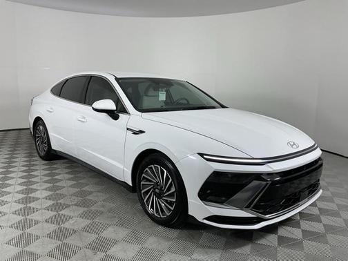 2024 Hyundai SONATA Hybrid SE