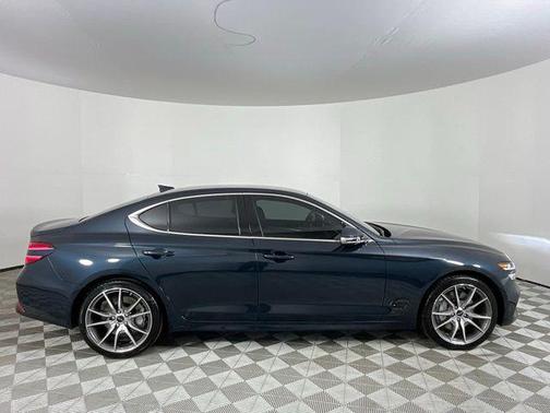 2025 Genesis G70 2.5T RWD