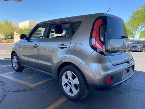 Titanium Gray 2018 Kia Soul Base