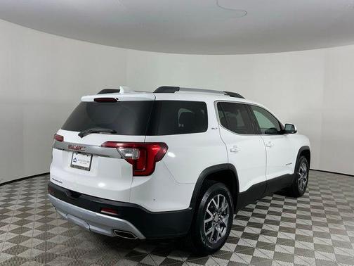 2023 GMC Acadia FWD SLT