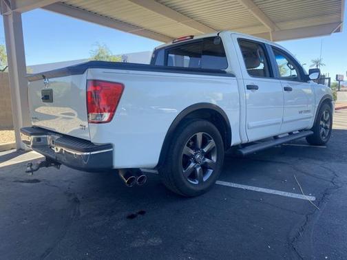 2015 Nissan Titan SV