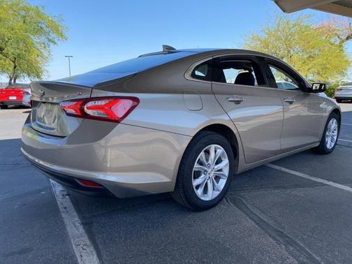 2022 Chevrolet Malibu FWD LT