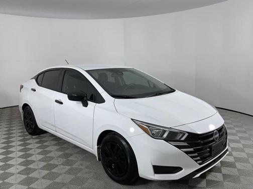 2024 Nissan Versa 1.6 S