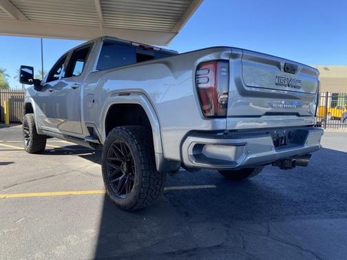 2025 GMC Sierra 2500 AT4