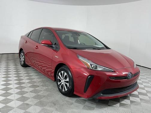 2022 Toyota Prius LE