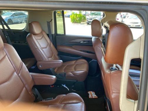 2015 Cadillac Escalade ESV Luxury