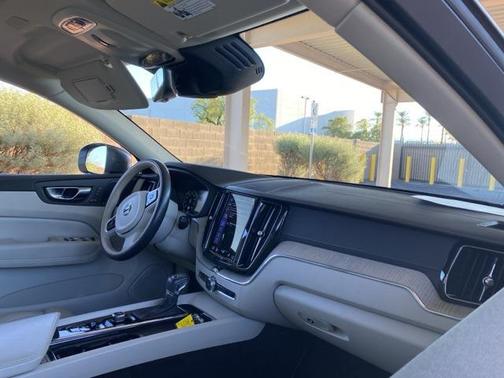 2021 Volvo XC60 T6 Inscription