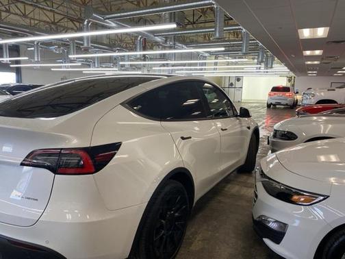 2021 Tesla Model Y Long Range Dual Motor All-Wheel Drive