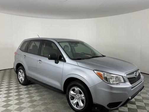 Ice Silver Metallic 2014 Subaru Forester 2.5i