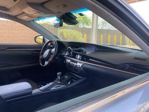 2018 Lexus ES 350 Base