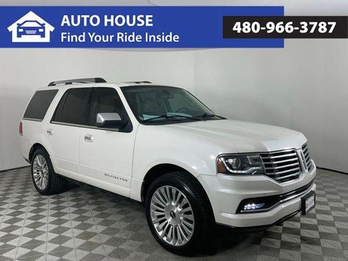 2015 Lincoln Navigator Base