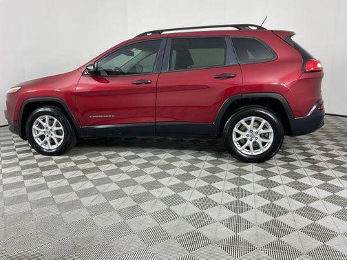 Deep Cherry Red Crystal Pearlcoat 2016 Jeep Cherokee Sport