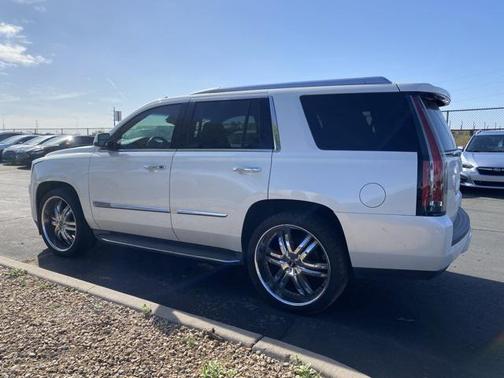 2015 Cadillac Escalade Luxury