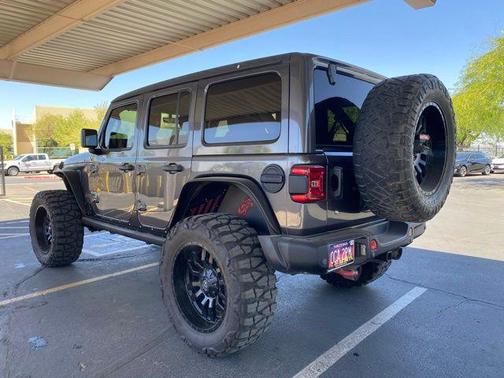 Granite Crystal Metallic Clearcoat 2019 Jeep Wrangler Unlimited Rubicon