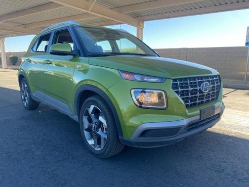 2023 Hyundai VENUE SEL