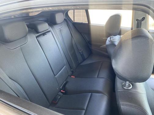 2015 BMW 320 i