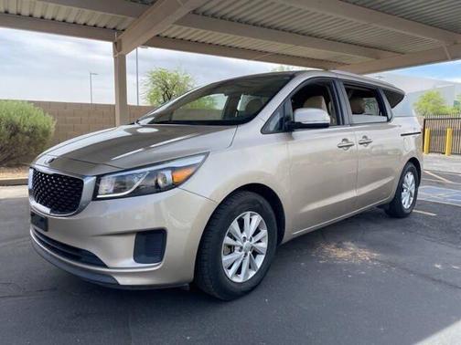 2016 Kia Sedona LX