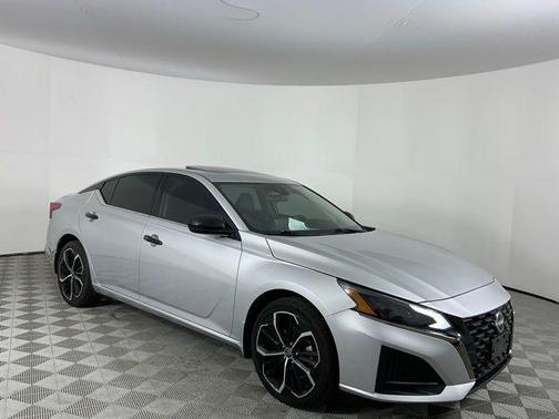 2024 Nissan Altima SR Intelligent AWD