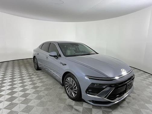 2024 Hyundai SONATA Hybrid SE