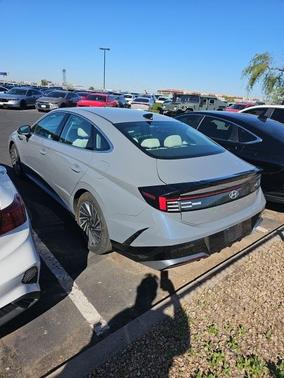 2024 Hyundai SONATA Hybrid SE