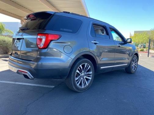 2017 Ford Explorer Platinum