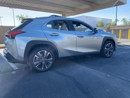 2019 Lexus UX 200 Luxury