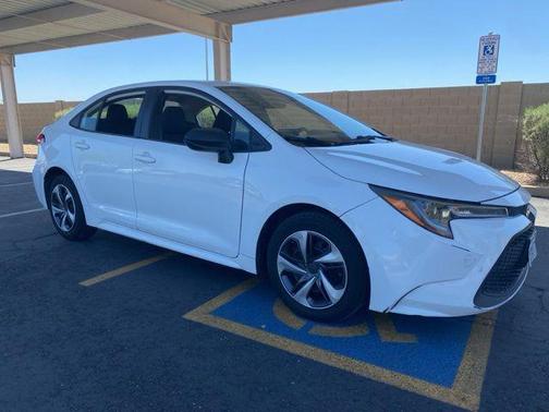 Super White 2020 Toyota Corolla LE