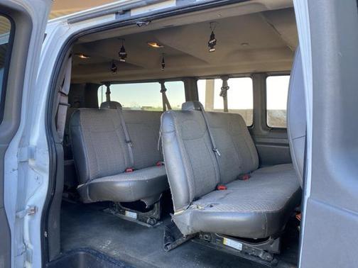 2017 Chevrolet Express 3500 LT