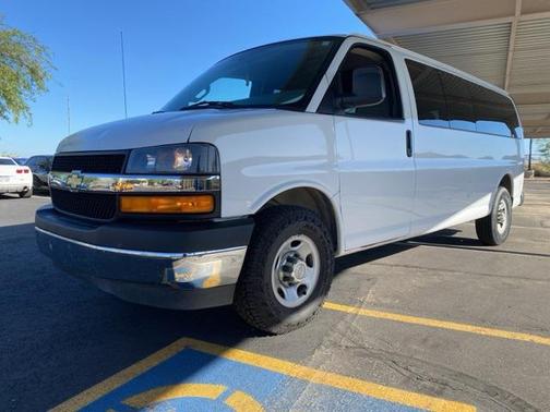 2017 Chevrolet Express 3500 LT