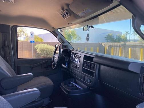 2017 Chevrolet Express 3500 LT