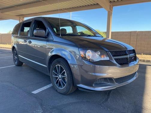 2017 Dodge Grand Caravan SE