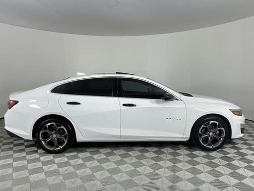 2021 Chevrolet Malibu FWD LT