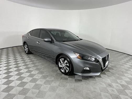 2022 Nissan Altima S FWD