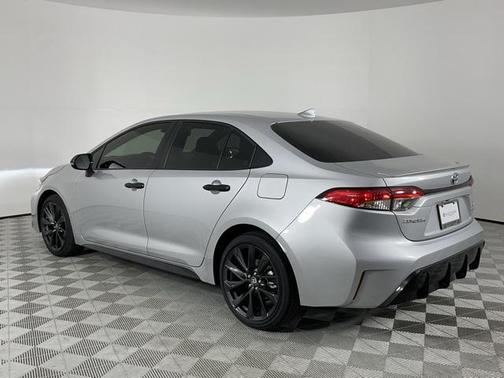 2025 Toyota Corolla Hybrid SE