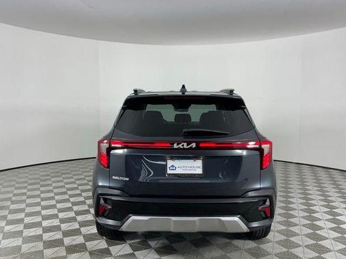 Gravity Gray 2025 Kia Seltos S