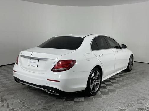 2019 Mercedes-Benz E-Class E 300