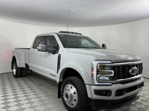 2025 Ford F-450 Platinum