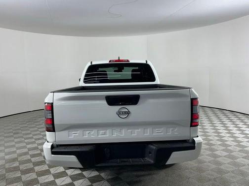Glacier White 2023 Nissan Frontier SV