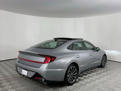 2023 Hyundai SONATA Limited