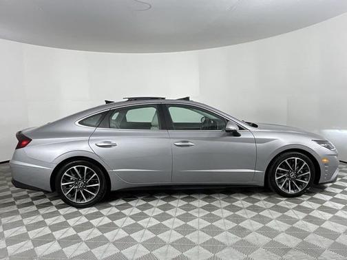 2023 Hyundai SONATA Limited